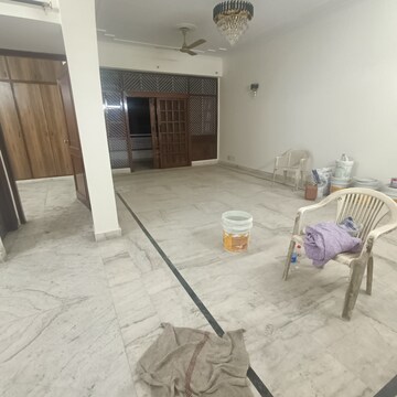 Room in 3 BHK Builder Floor at Malviya Nagar – for Rent