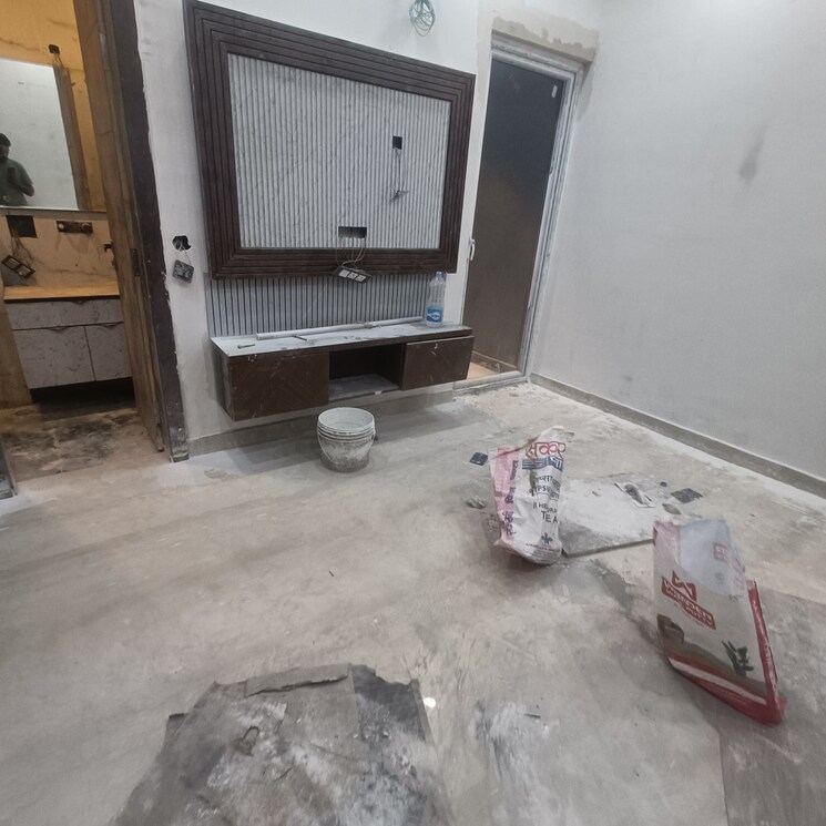  Parking, malviya nagar 2 Bedroom 150 Sq.Yd. Builder Floor In Malviya Nagar Delhi 8817212