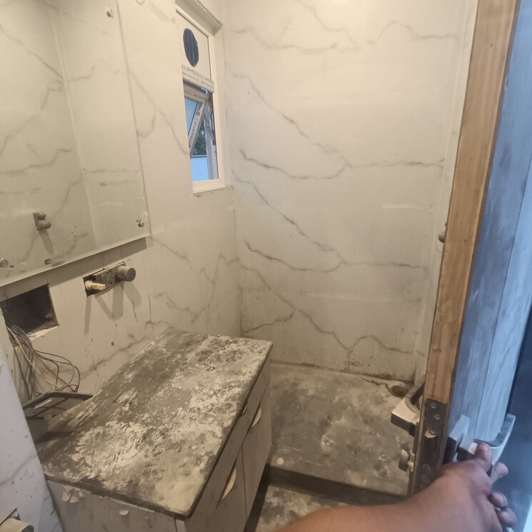 Bathroom, malviya nagar 2 Bedroom 150 Sq.Yd. Builder Floor In Malviya Nagar Delhi 8817212