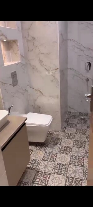 Bathroom in 2.5 BHK Builder Floor at Amar Colony – for Sale