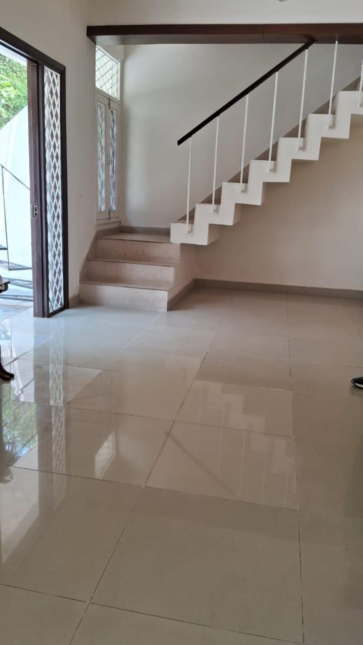 undefined, dlf phase ii 6 Bedroom 316 Sq.Yd. Villa In Dlf Phase ii Gurgaon 8817325