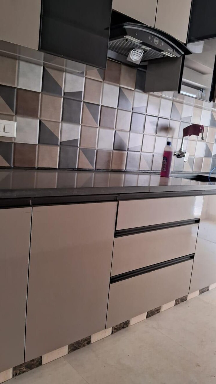 Kitchen, dlf phase ii 6 Bedroom 316 Sq.Yd. Villa In Dlf Phase ii Gurgaon 8817325