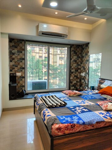 Bedroom in 2 BHK Apartment at Mantri Park, Goregaon East – for Rent
