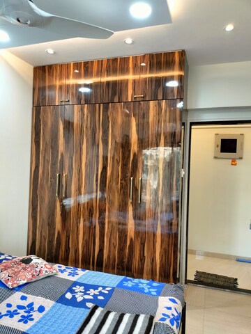 Furnished Amenities in 2 BHK Apartment at Mantri Park, Goregaon East – for Rent