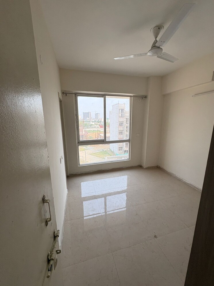 Room, signature-the-millennia-2 2 Bedroom 1100 Sq.Ft. Apartment In Sector 37d Gurgaon 8817345