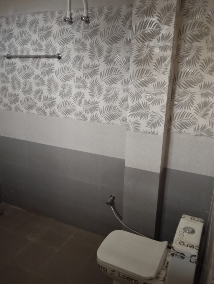 Bathroom, sector 75 2 Bedroom 1300 Sq.Ft. Builder Floor In Sector 75 Faridabad 8817383