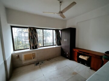 Bedroom in 6+ BHK Independent House at Eden Garden Tower, Chembur – for Sale