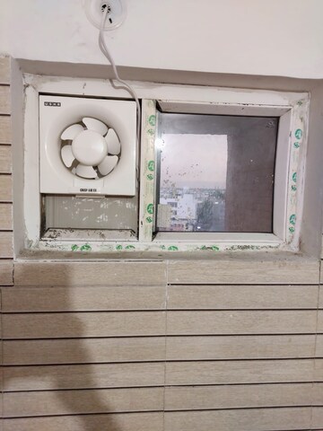 Furnished Amenities in 3 BHK Apartment at Parijaat Residency, Faizabad Road – for Rent