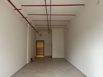 Room in  Office Space at Rustomjee Eaze Zone Mall, Malad West – for Rent