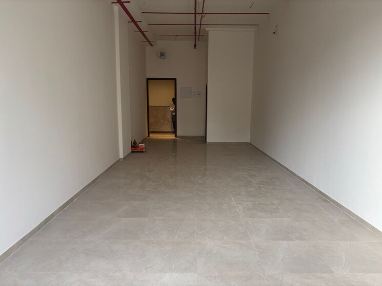 Room, rustomjee-eaze-zone-mall Commercial Office Space 515 Sq.Ft. In Malad West Mumbai 8817351