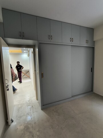 Room in 2 BHK Apartment at Signature The Millennia 2, Sector 37d – for Rent