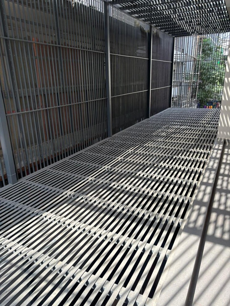 Balcony, sector 43 4 Bedroom 342 Sq.Yd. Builder Floor In Sector 43 Gurgaon 8817507