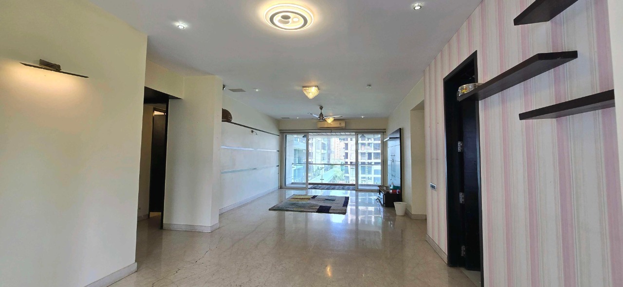 4 BHK + Servant Room Apartment For Rent in Sumer Trinity Towers