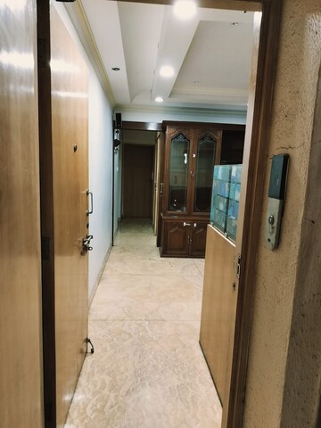 Building Lobby in 2 BHK Apartment at Suman Nagar CHS, Chembur – for Rent