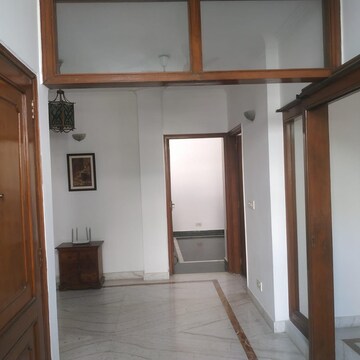 Building Lobby in 3 BHK Builder Floor at Safdarjung Enclave – for Rent