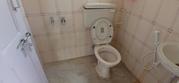 Bathroom in 1 RK Independent House at Rt Nagar – for Rent
