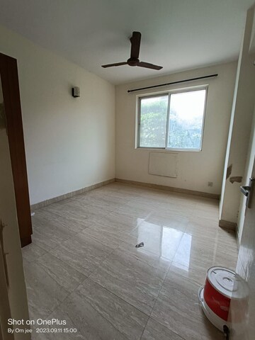 Room in 3 BHK Apartment at TDI Ourania, Sector 53 – for Rent
