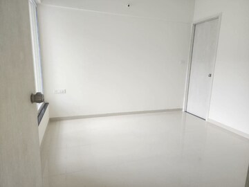 Room in 2 BHK Apartment at Avon Vista, Balewadi – for Rent