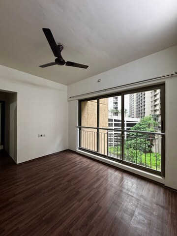 Room in 3 BHK Apartment at Lodha Splendora, Ghodbunder Road – for Rent