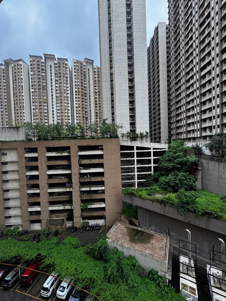 Exterior View, lodha-splendora 3 Bedroom 1005 Sq.Ft. Apartment In Ghodbunder Road Thane 8817648