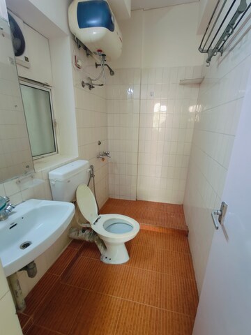 Bathroom in 3 BHK Apartment at DLF The Princeton Estate, Dlf Phase V – for Rent