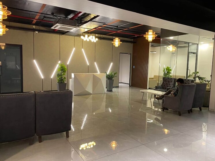 Team Area, vijay nagar Commercial Office Space 2000 Sq.Ft. In Vijay Nagar Indore 8817653