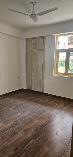 Room in 2.5 BHK Apartment at SVP Gulmohur Garden, Raj Nagar Extension – for Sale