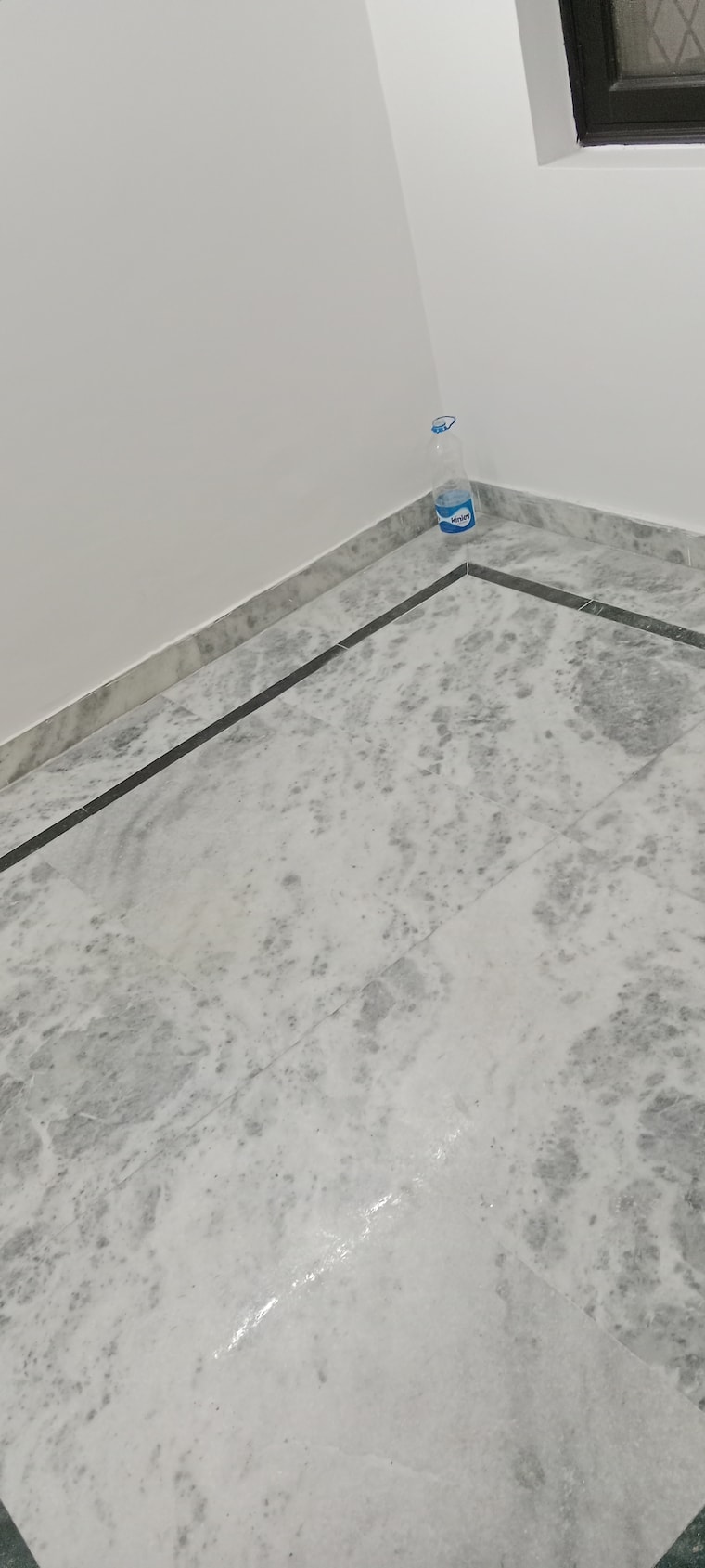 Room, amritpuri 1.5 Bedroom 450 Sq.Ft. Builder Floor In Amritpuri Delhi 8817678