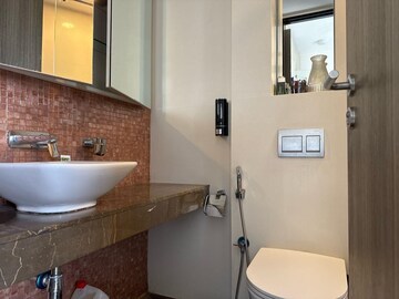 Bathroom in 4 BHK Apartment at Lodha The Park, Worli – for Rent