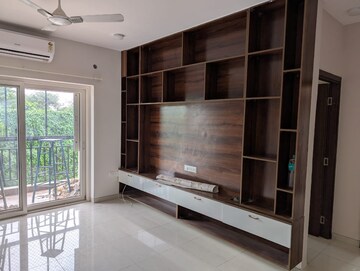 Room in 3 BHK Apartment at Century Breeze, Jakkuru – for Rent