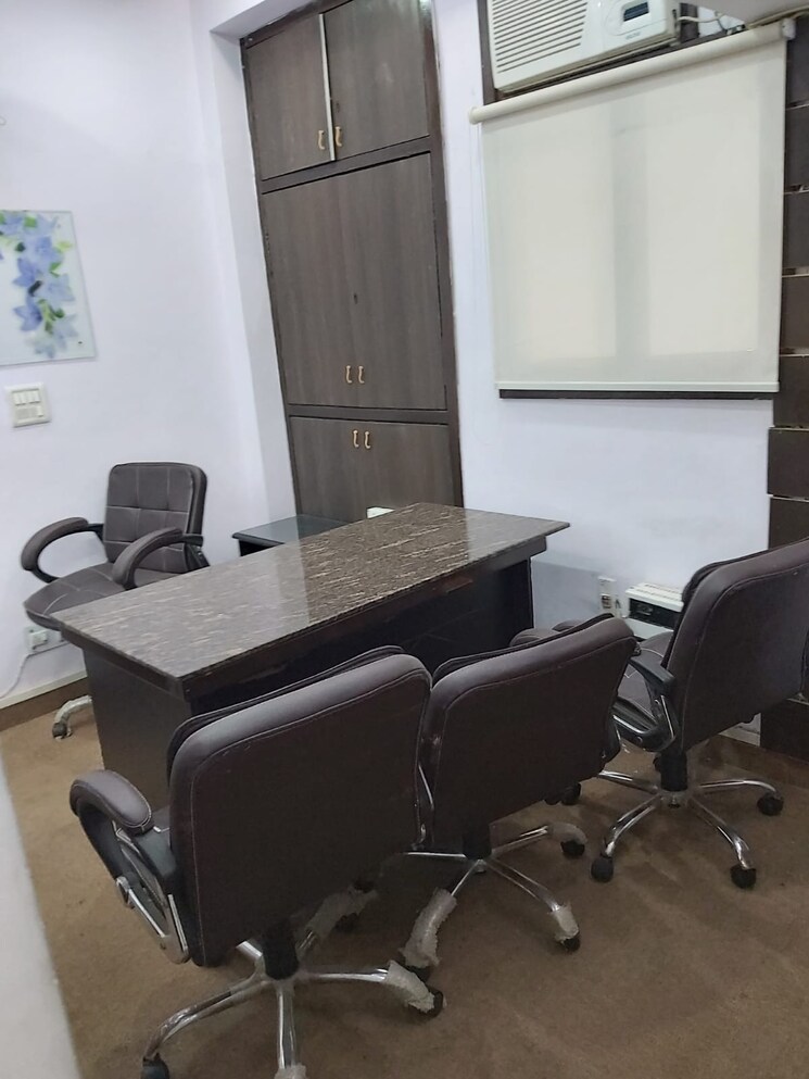 Team Area, janakpuri Commercial Office Space 1200 Sq.Ft. In Janakpuri Delhi 8817780
