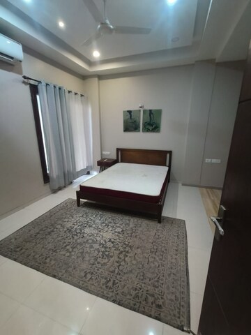 Bedroom in 3 BHK Builder Floor at Sector 55 – for Rent