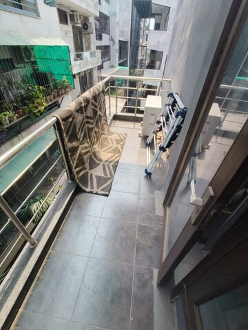 Balcony in 3 BHK Builder Floor at Sector 55 – for Rent