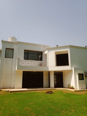 4 BHK Villa For Rent in Bougainvilla Apartments, Vasant Kunj