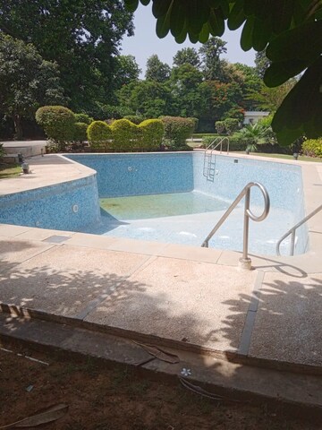 Swimming Pool in 4 BHK Villa at Bougainvilla Apartments, Vasant Kunj – for Rent