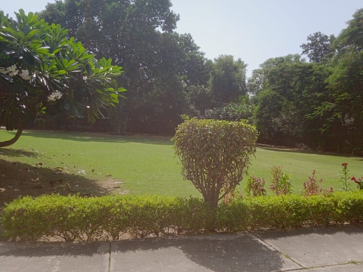 Garden, bougainvilla-apartments 4 Bedroom 4800 Sq.Ft. Villa In Vasant Kunj Delhi 8817794