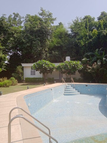 Swimming Pool in 4 BHK Villa at Bougainvilla Apartments, Vasant Kunj – for Rent