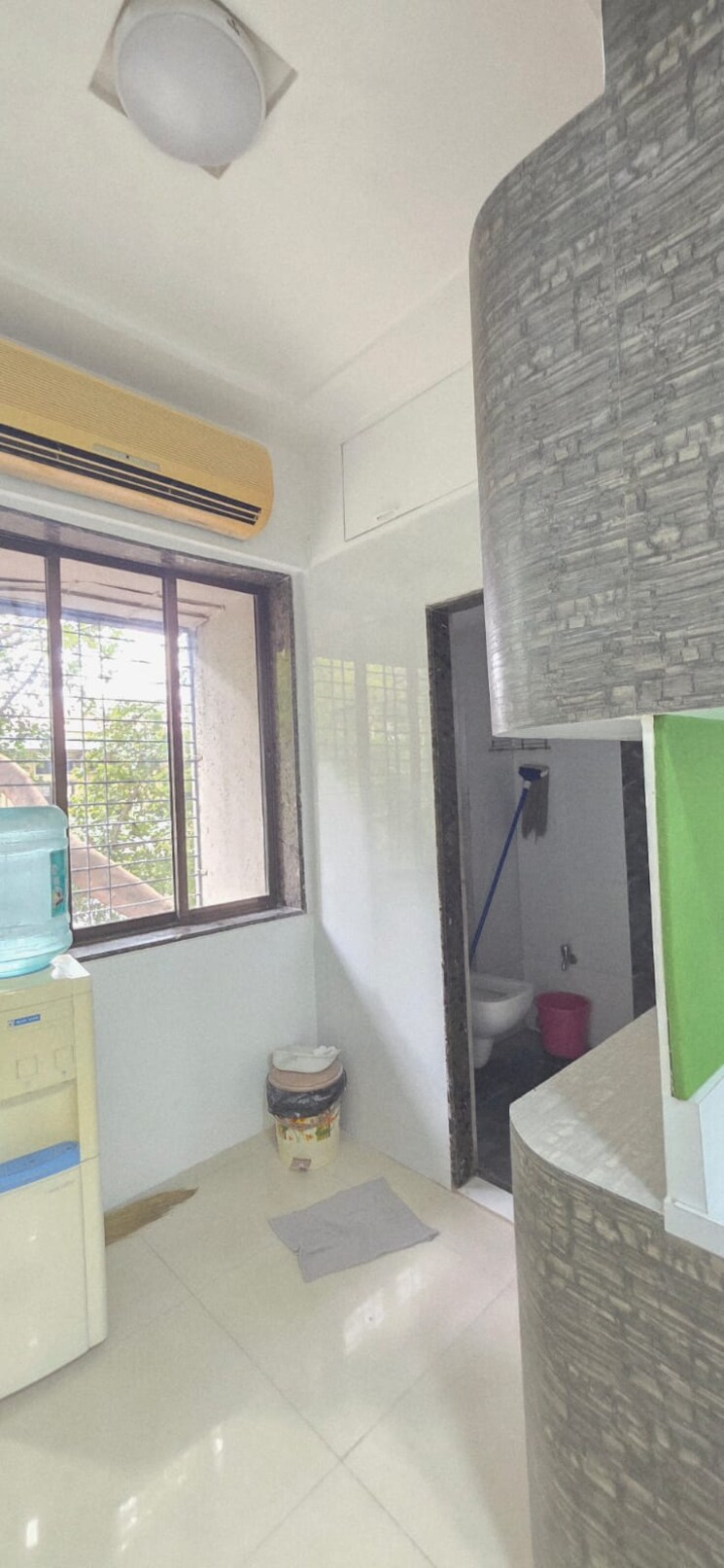 Washroom, goregaon east Commercial Office Space 400 Sq.Ft. In Goregaon East Mumbai 8817739