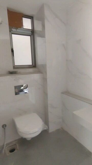Room in 2 BHK Apartment at Hubtown The Premiere, Andheri West – for Rent