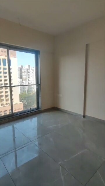 Room in 2 BHK Apartment at Hubtown The Premiere, Andheri West – for Rent