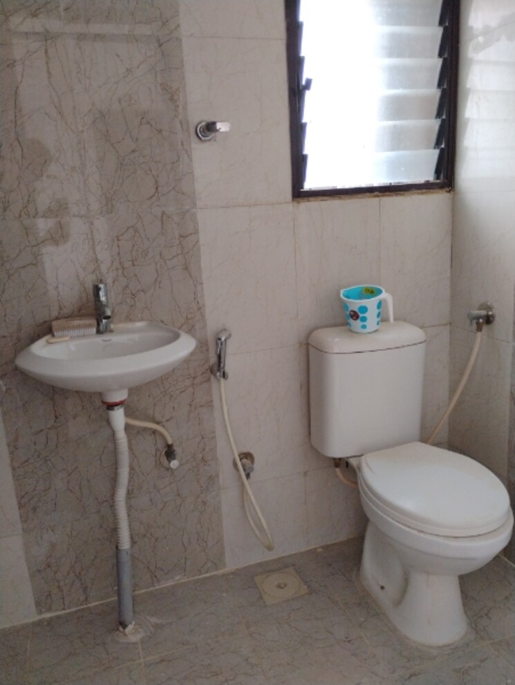 Attached Bathroom, ratan-neptune 2 Bedroom 910 Sq.Ft. Apartment In Hadapsar Pune 8817871