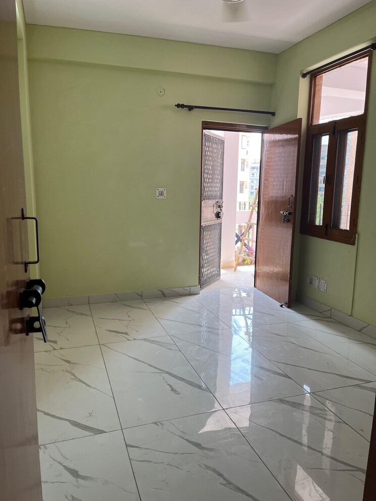 Kitchen, sector 5 dwarka 3 Bedroom 1500 Sq.Ft. Apartment In Sector 5 Dwarka Delhi 8817847