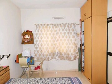 Bathroom in 2 BHK Apartment at Pali Hill – for Rent
