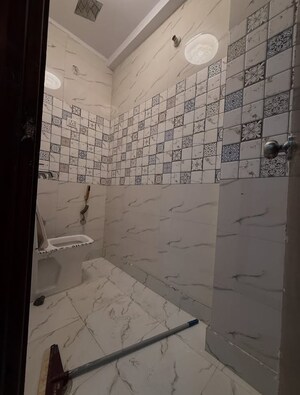 Bathroom in 2.5 BHK Builder Floor at Sector 25 – for Sale