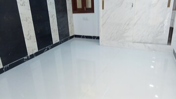 Room in 3 BHK Builder Floor at Mahavir Enclave 1 – for Rent