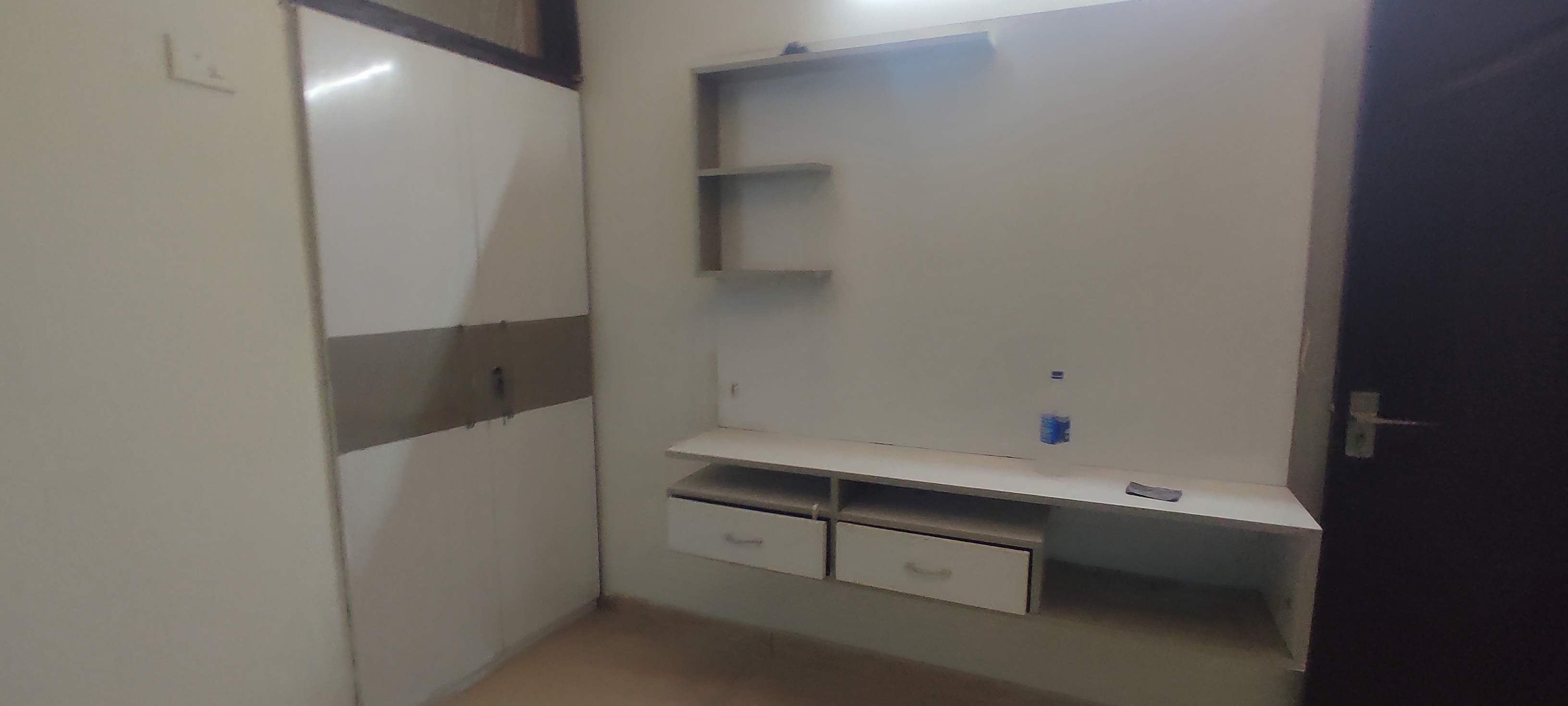 3 BHK 1350 Sq.Mt. Builder Floor in Omaxe Park Plaza