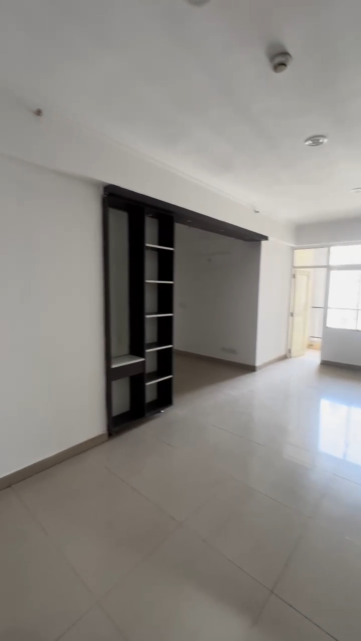 2.5 BHK Apartment For Sale in Panchsheel Wellington