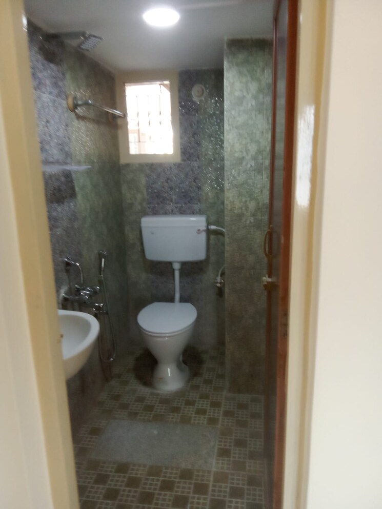 Bathroom, ejipura 2 Bedroom 800 Sq.Ft. Builder Floor In Ejipura Bangalore 8817918