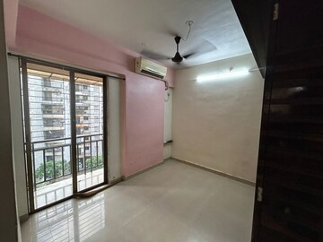 Room in 1 BHK Apartment at Sukur Residency B1 CHS Ltd, Kasarvadavali – for Rent