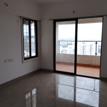 Master Bedroom in 2 BHK Apartment at Ratan Neptune, Hadapsar – for Sale